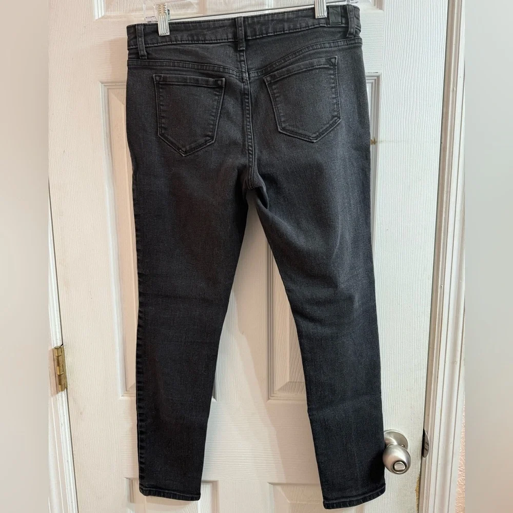 Women’s Simply Vera Want Mid Rise Skinny Jean in Black Size 6P (Petite) - Picture 4 of 4
